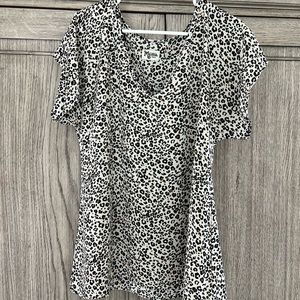 Show Me Your MUMU Leopard Shirt sleeve Top